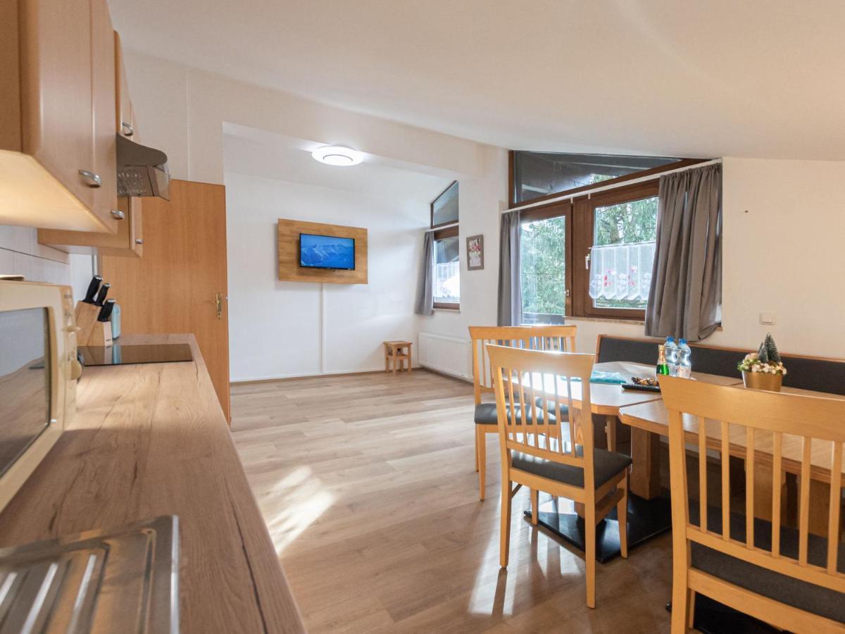 Apartment Alpenchalets - Zse202 By Interhome Zell am See Eksteriør billede